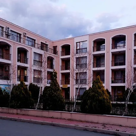 вилла астория 3 Apartament *